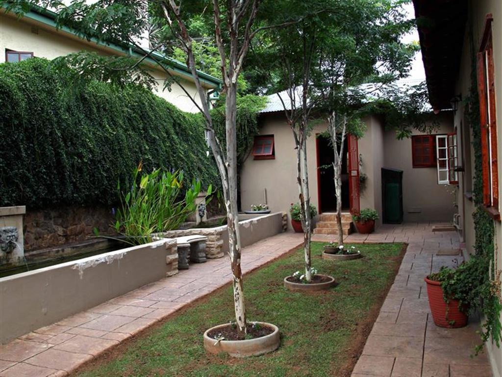 East View Guesthouse Pretoria-Noord Eksteriør billede